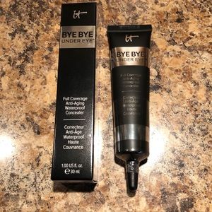 It Cosmetics Bye Bye Undereye - medium